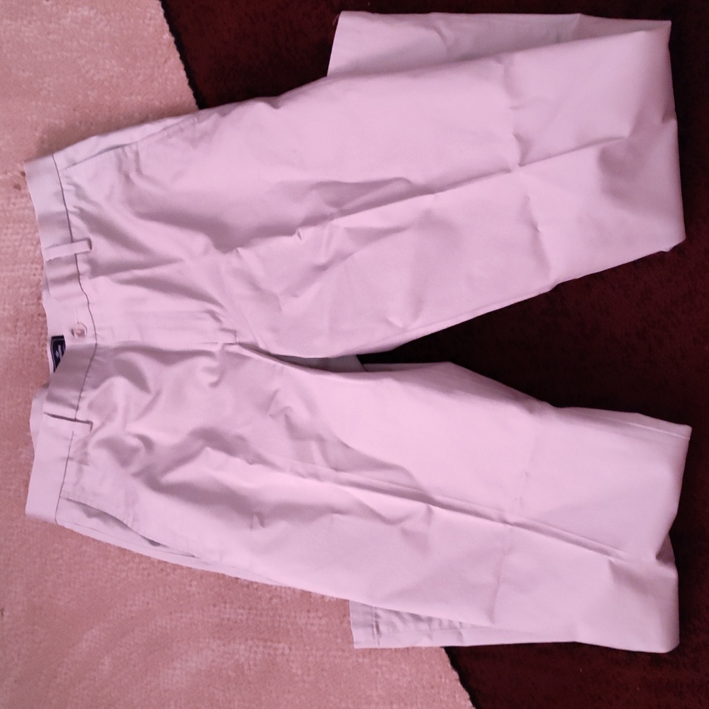Dockers - Picture 1 of 4